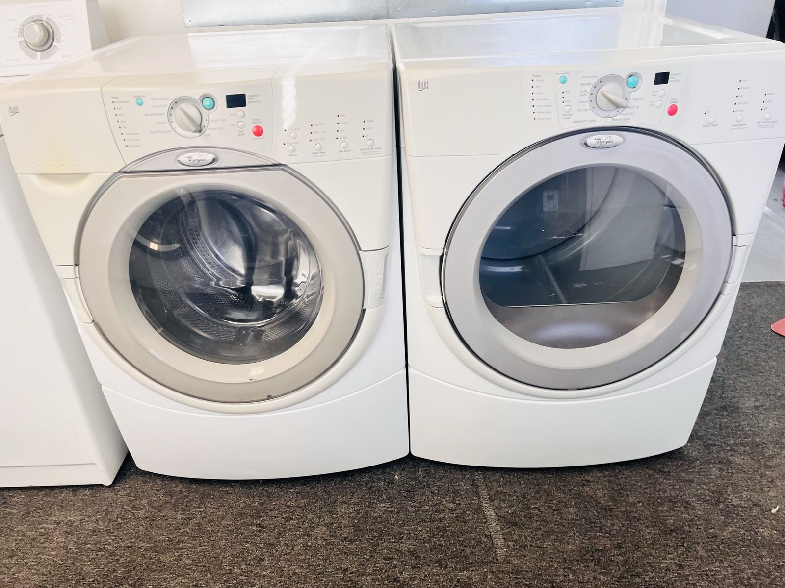 Whirlpool duet washer and dryer set
