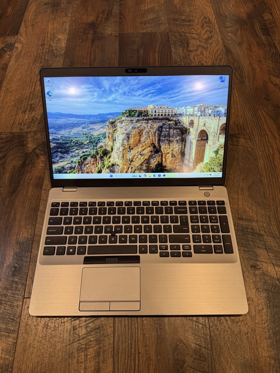 Metal Dell Latitude i7-10th 16/512GB NVMe SSD Windows 11 Pro “Excellent” Battery Health Laptop