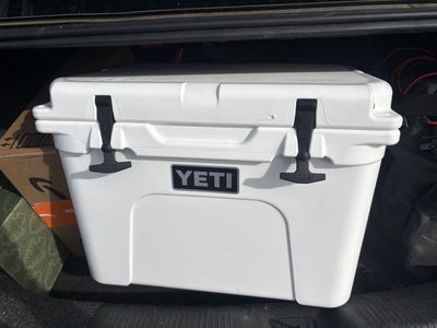 Yeti 35 Tundra