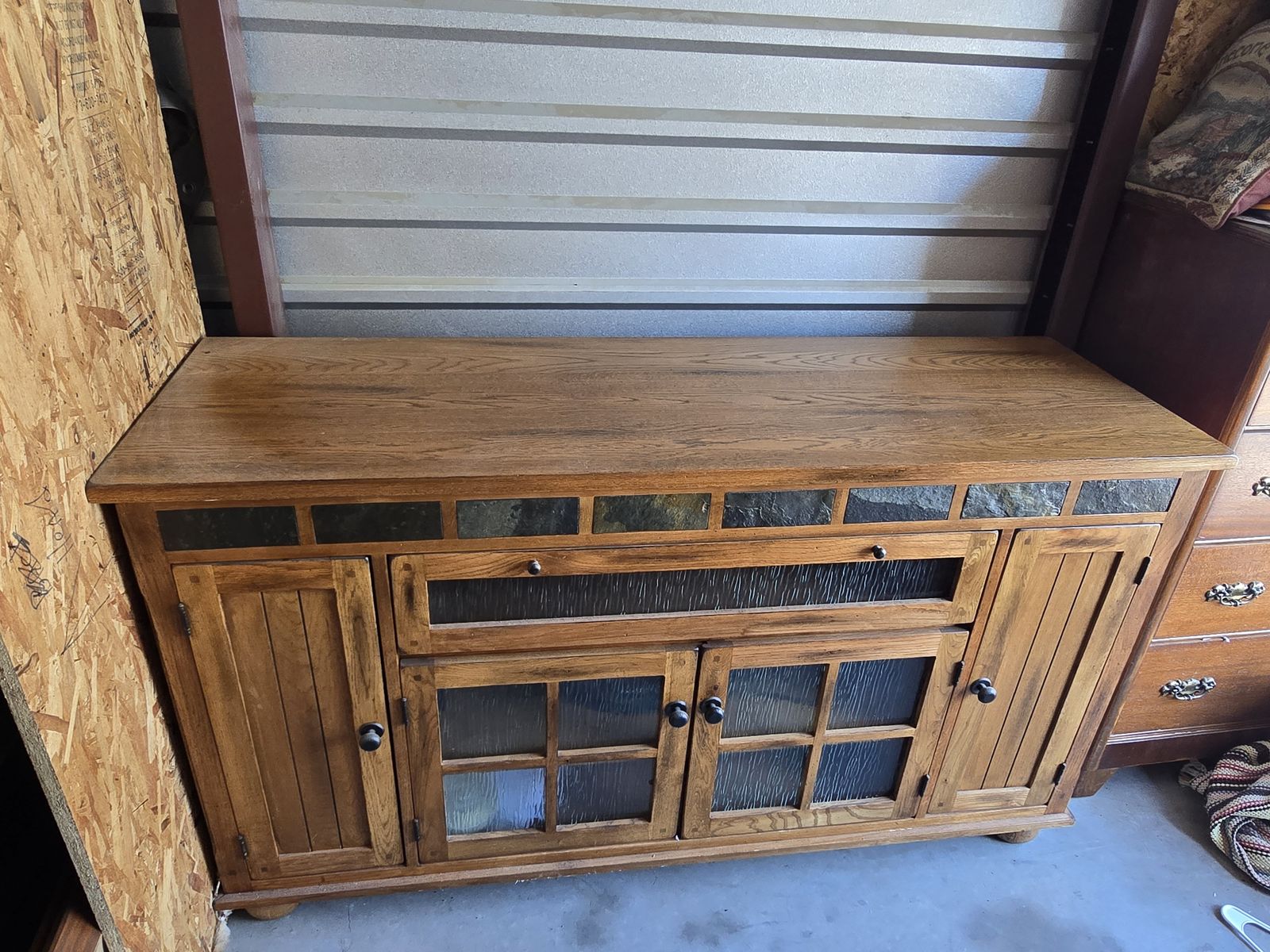 music center stand / entertainment