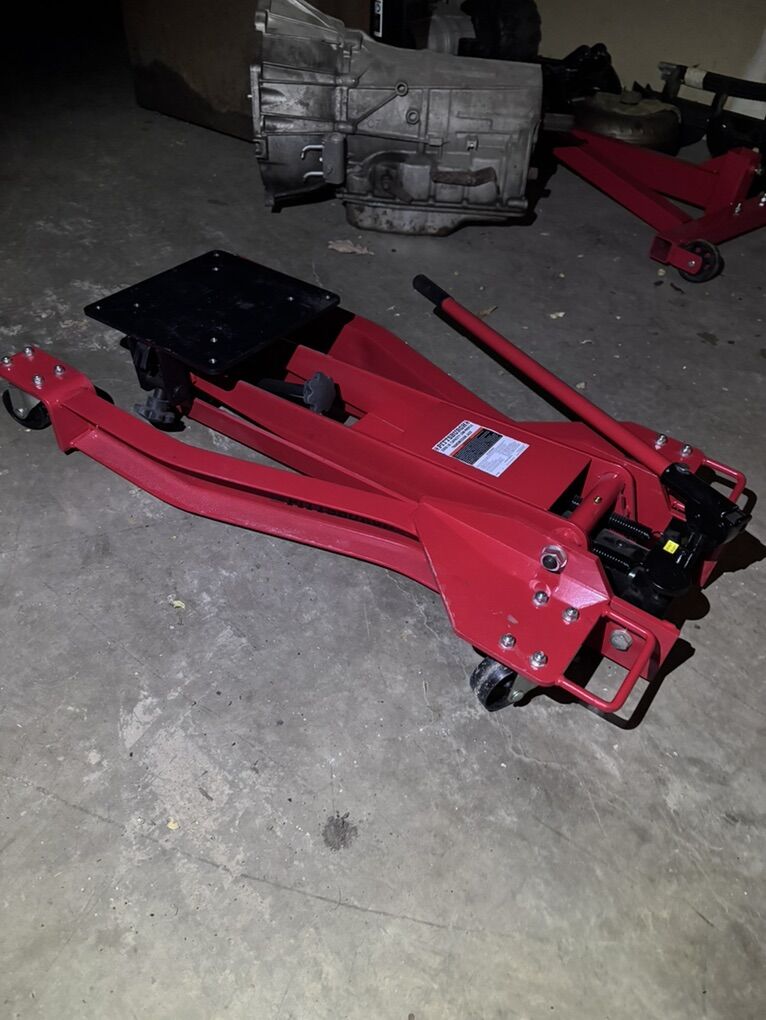 2,000 lb. Low-Profile Transmission Jack