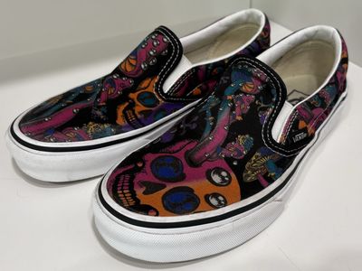 Vans Classic Slip-On Skate Shoes Trippy Skulls & Mushrooms Print Women's 6.5