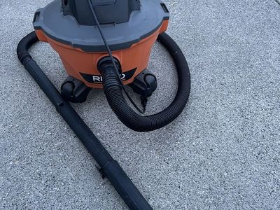 Rigid 3 Gal Shop Vacuum