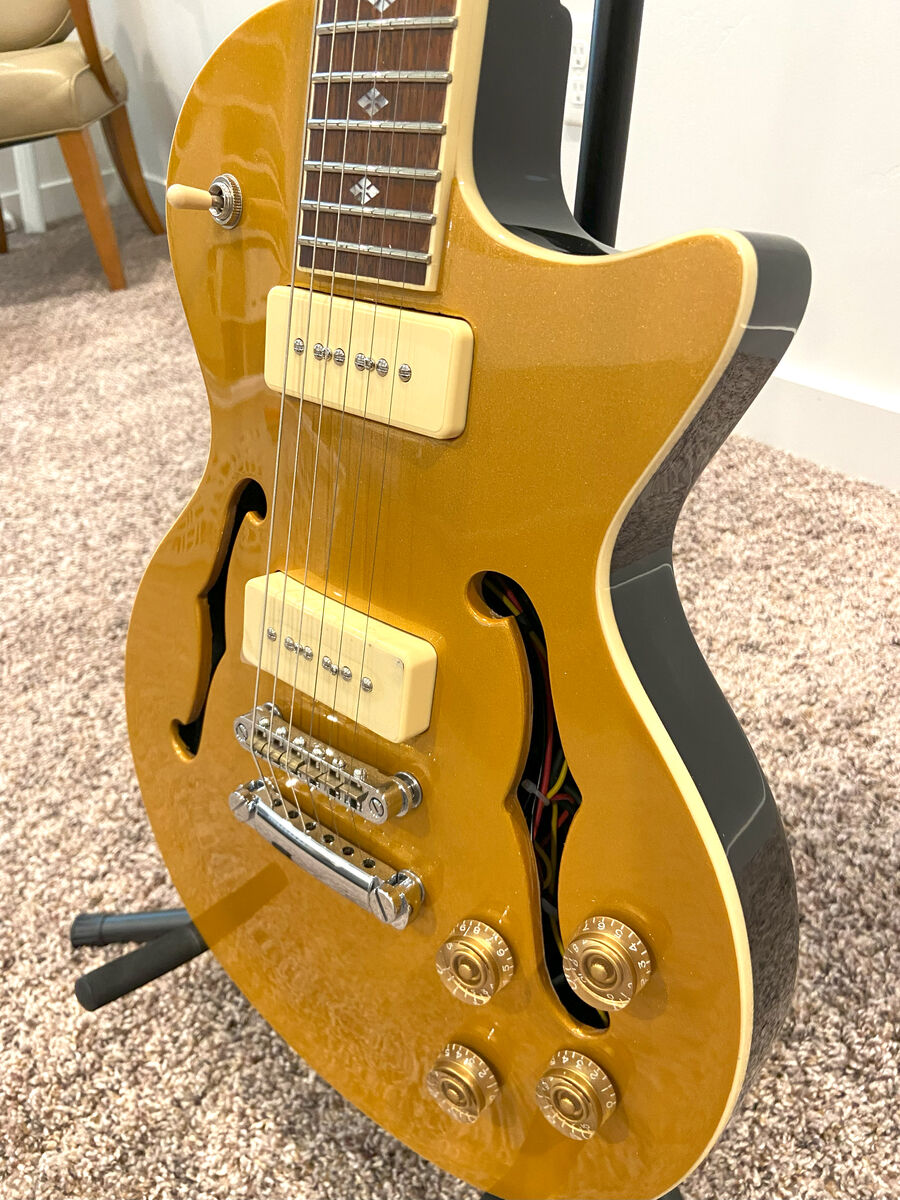 Xaviere Electric Guitar LP Style with Excellent P-90 Pickups NICE