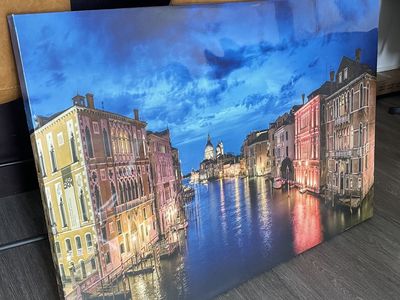 large picture height 32" x Length 41# framless