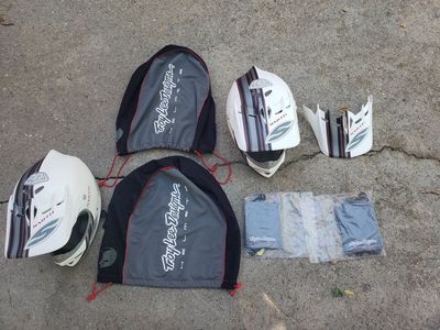 Troy Lee Designs Smith Full Face MTB Helmet White with Extras