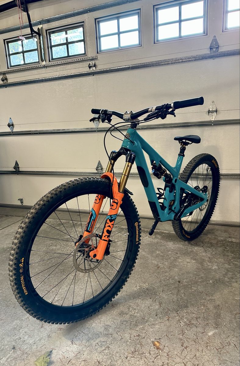Yeti SB 130 Turq Large w/ Carbon Wheels