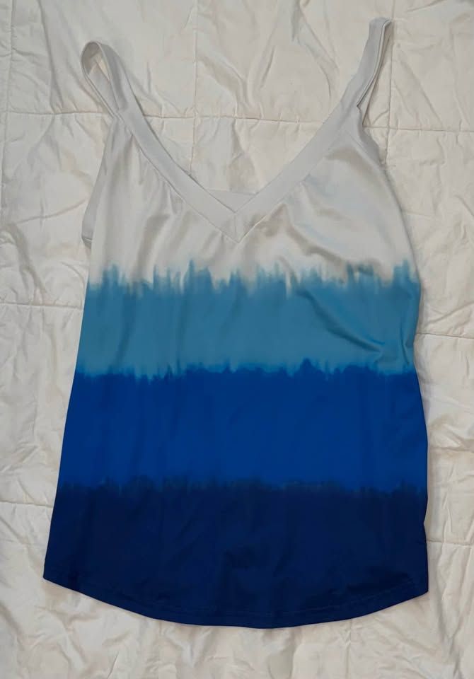 Women's Ombré Tank Top – Size Medium - White/Blue Gradient – Excellent Condition – Lehi