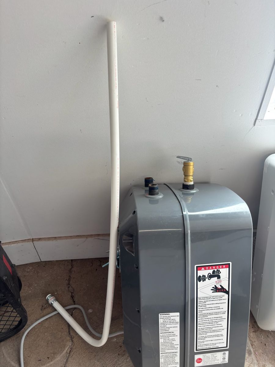 Main image 6