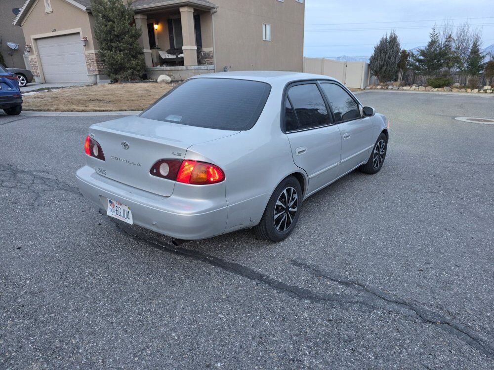 2001 TOYOTA COROLLA LE