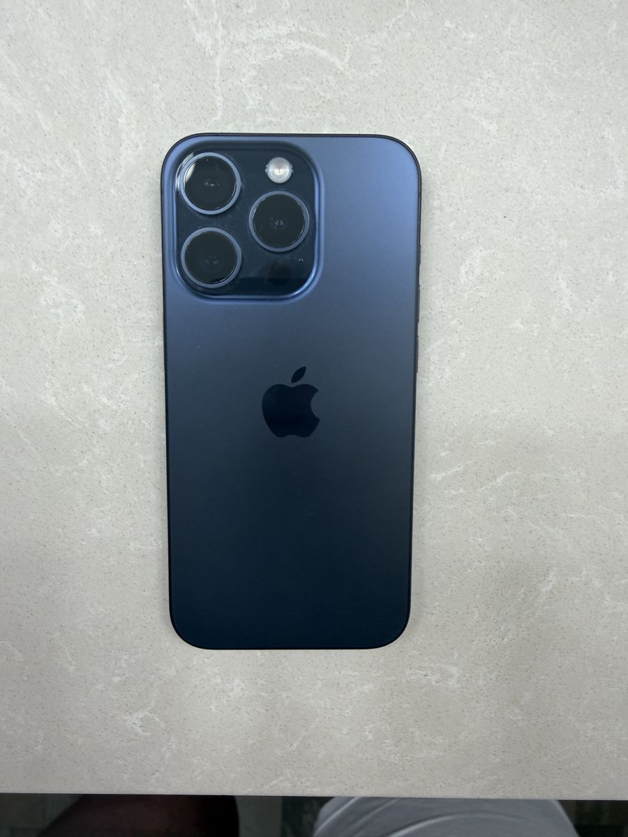 iPhone 15 pro 128GB