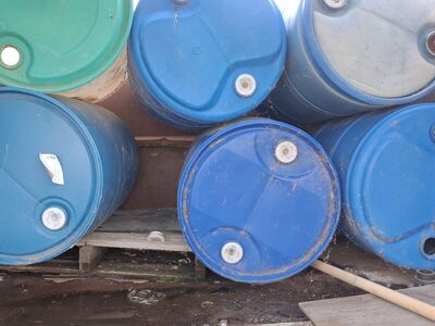 55 gal plastic barrels