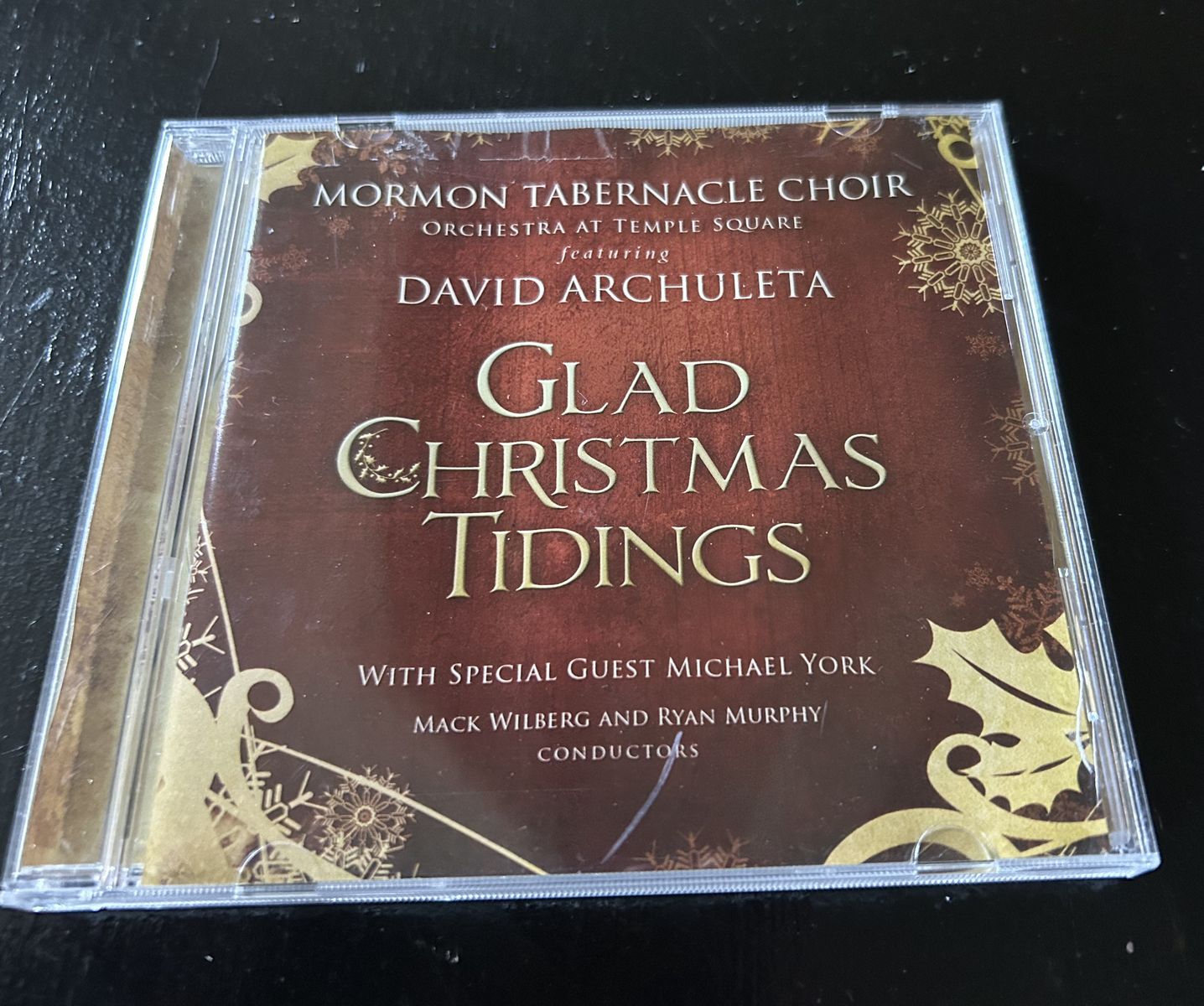 CD - Mormon Tabernacle Choir  - Glad Christmas Tidings with David Archuleta 