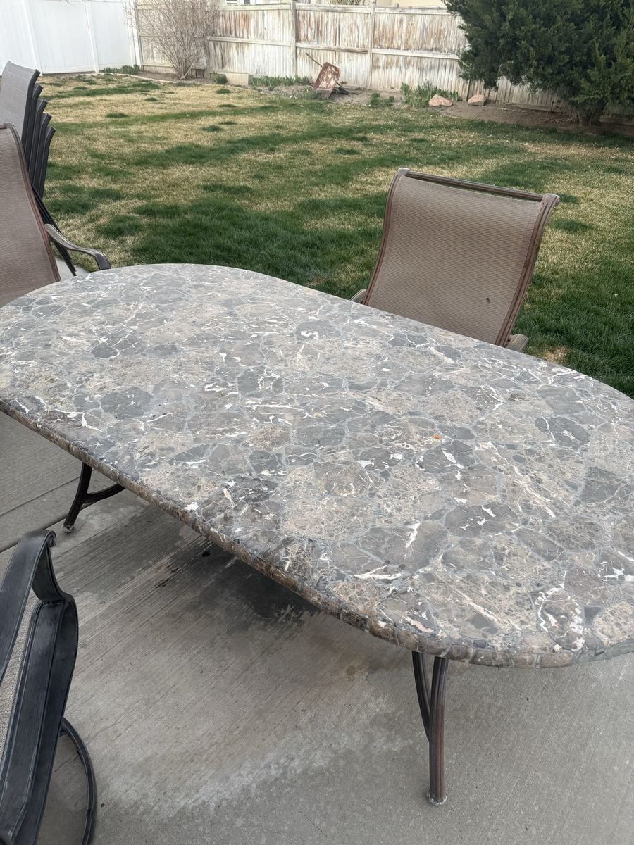 Free Outdoor Patio Table