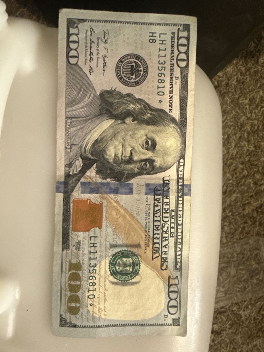 Federal Reserve Note $100 Bill - Series 2009A - Star Note - LH11356810*