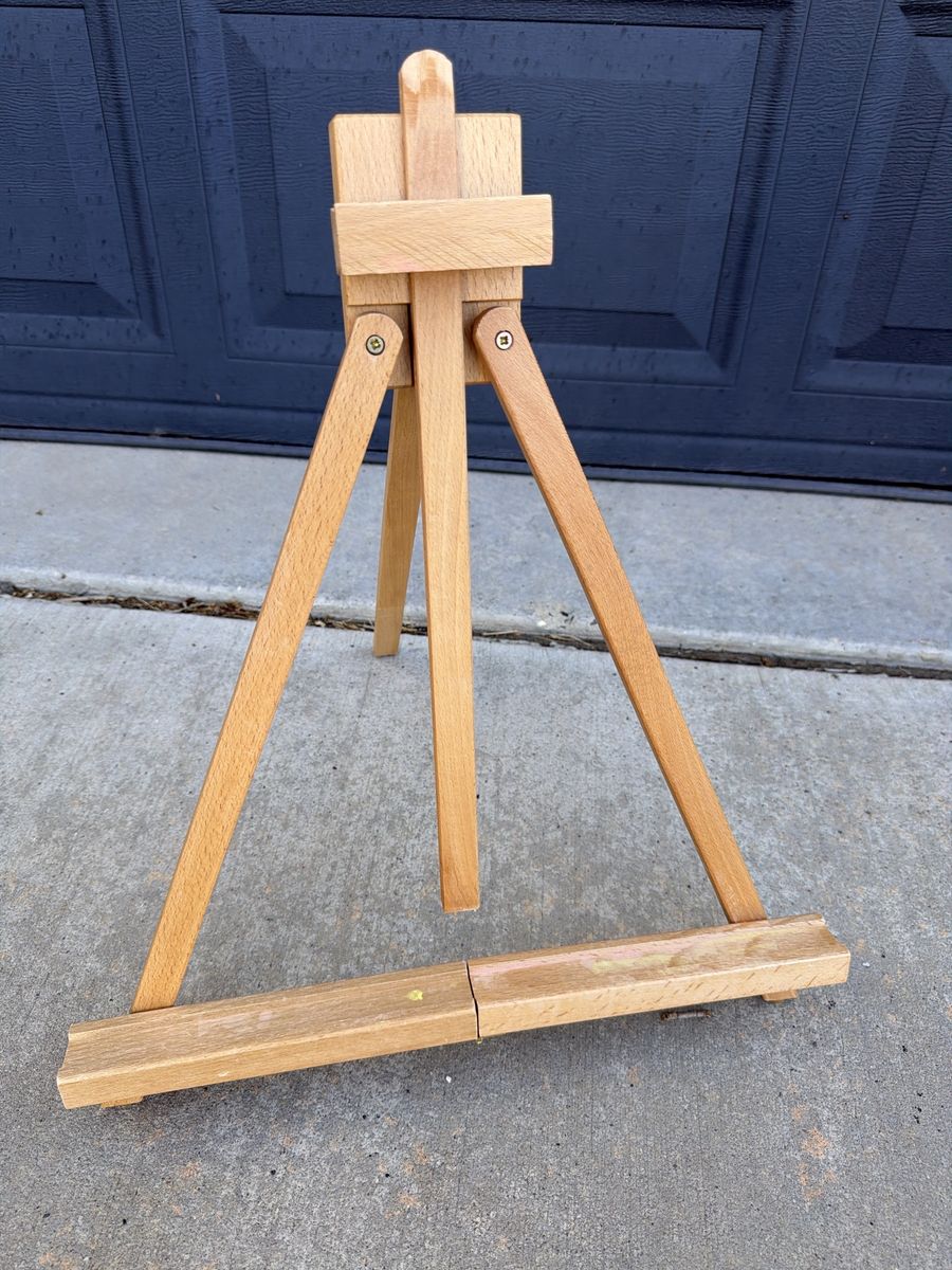Wooden Tabletop Art Easel Adjustable Display Stand