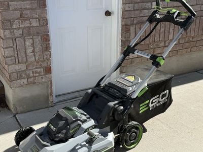 Electric lawn mower