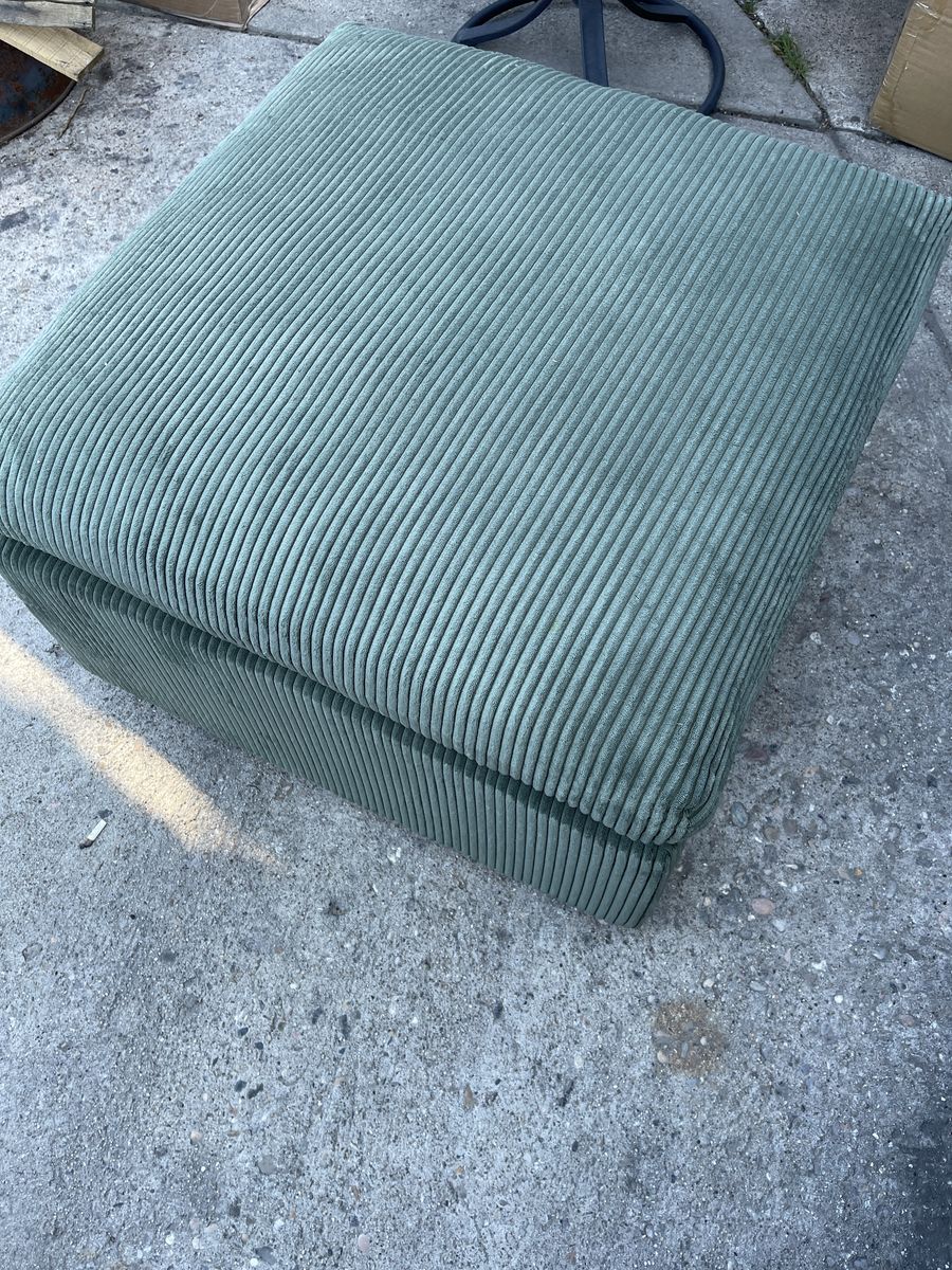 GREEN OTTOMAN