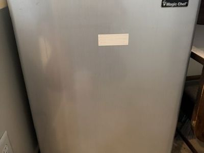 Magic Chef Mini Fridge