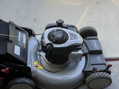Murray 22" Self-Propelled Gas Lawn Mower with Briggs & Stratton E550 Engine