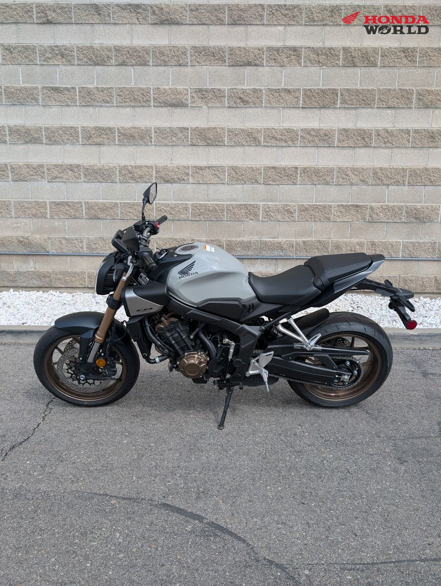 2025 Honda CB650R ABS E-Clutch