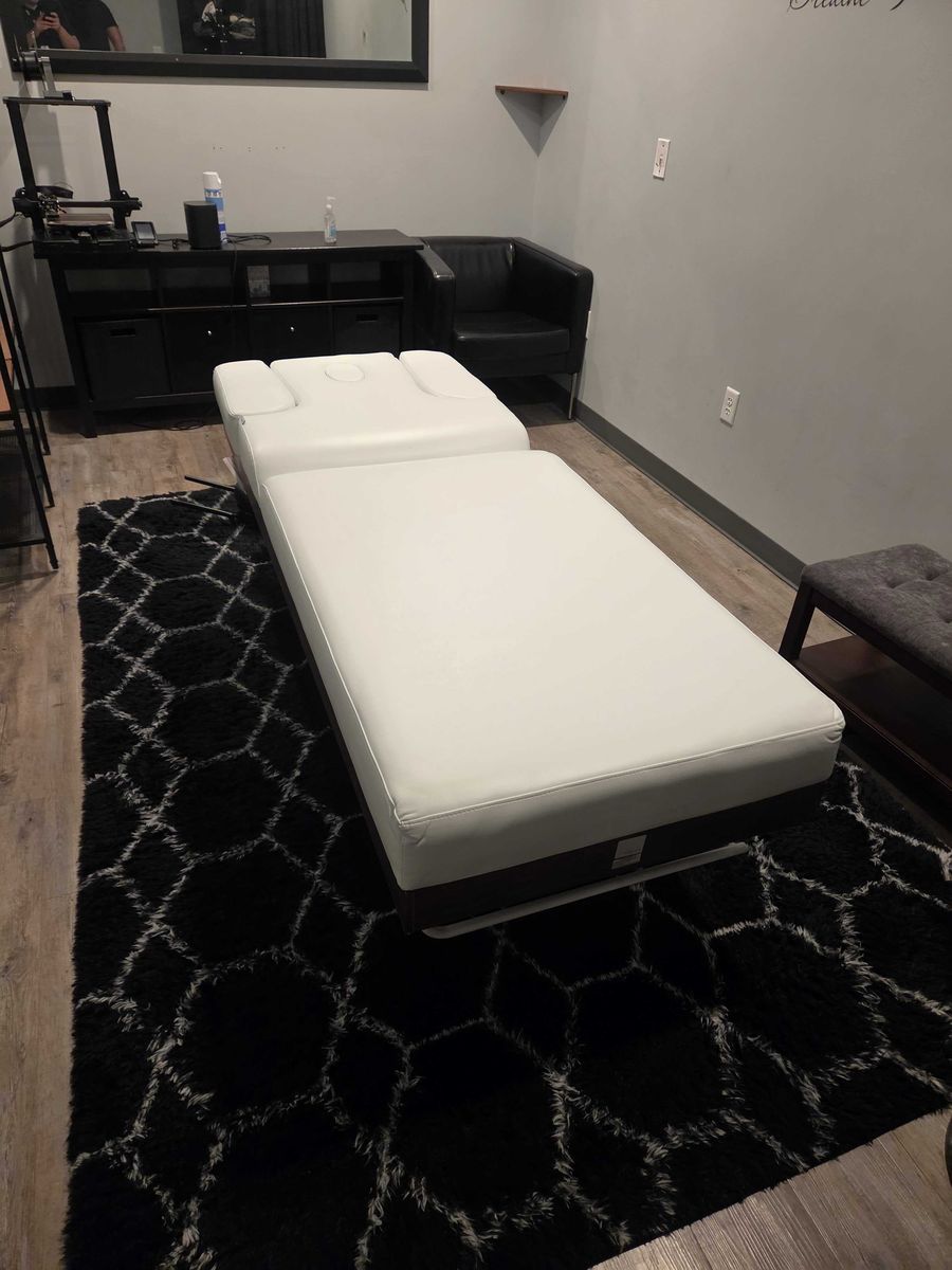 Like New - Electric Skinact Massage Bed