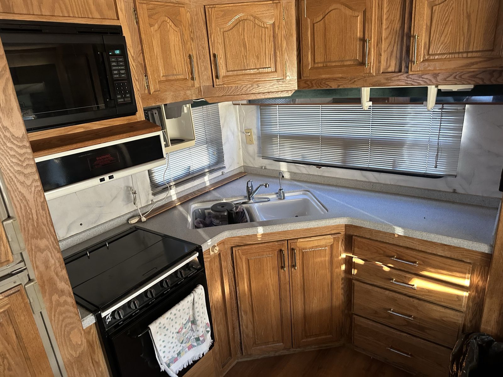 Main image 5