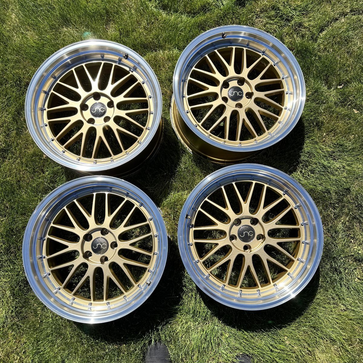 Wheels JNC005 20x10 Gold Machined Lip Set of 4 - 5x114.3 ET20
