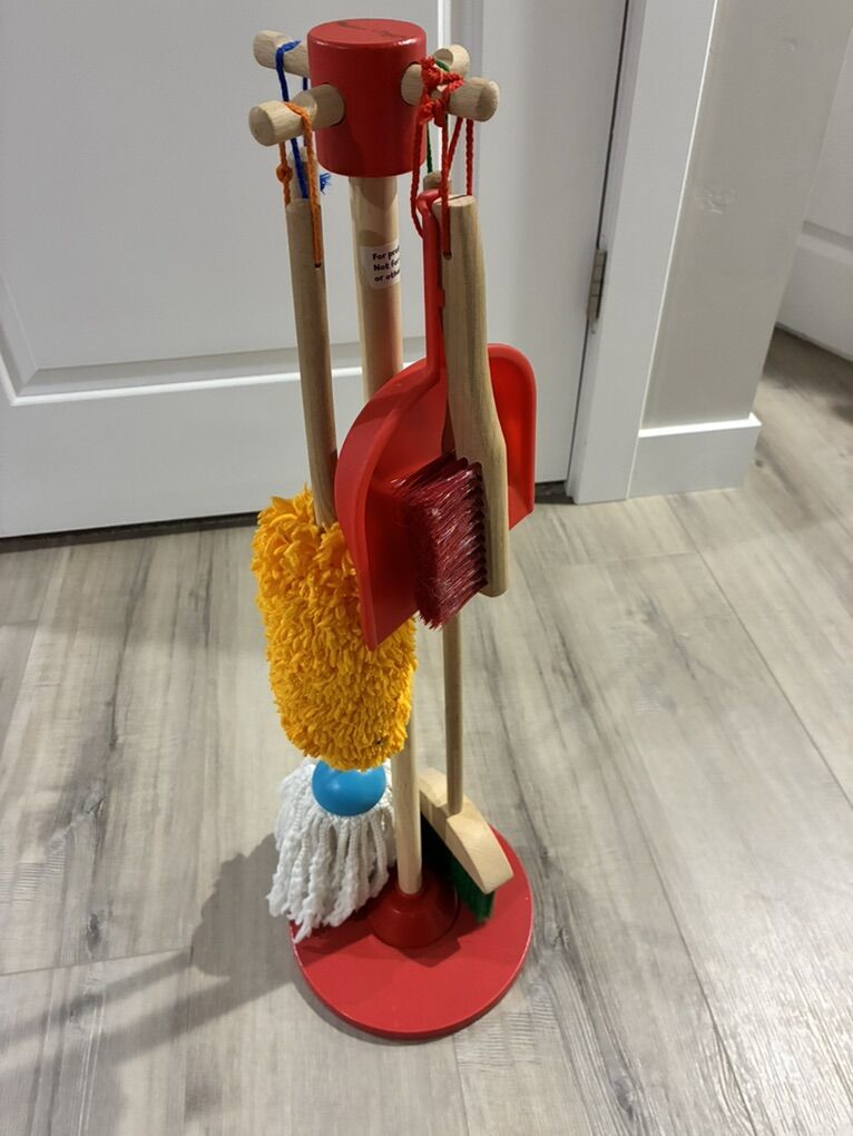 Melissa & Doug Cleaning Set