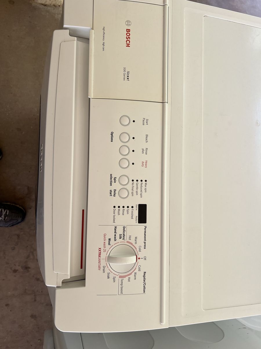 Bosch Nexxt 500 Series White High-Efficiency Front Load Washer & Dryer Set