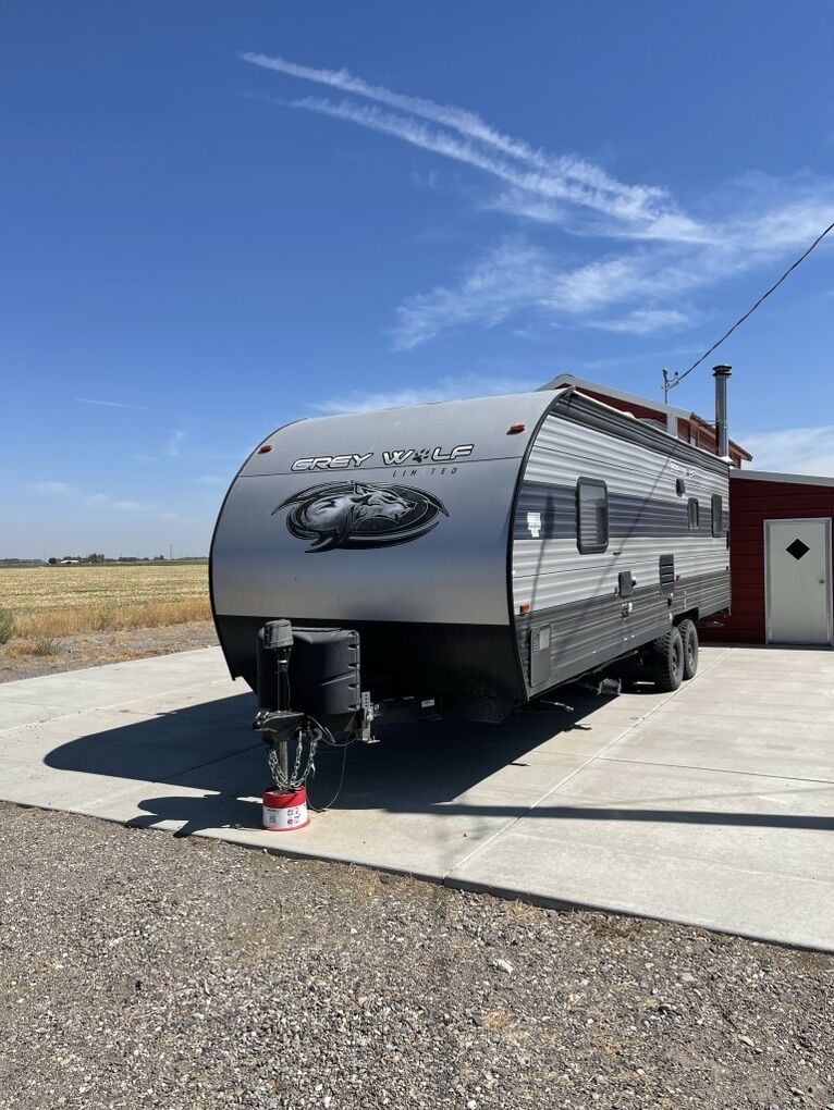 2021 Gray Wolf 25RRT Toy Hauler