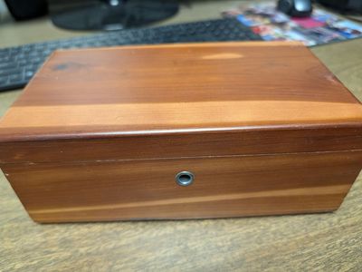 Lane Miniature Cedar Chest/Jewelry Box