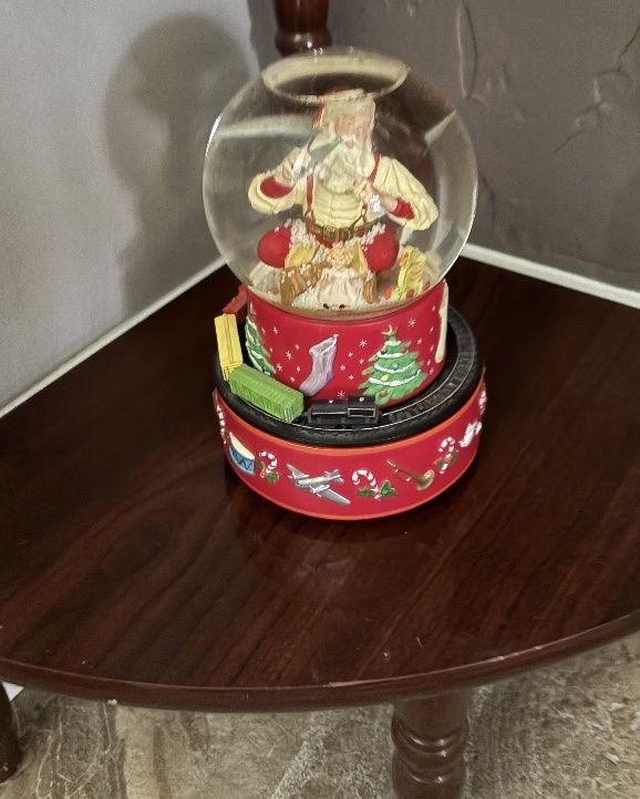 Vintage Coca-Cola Hallmark Musical Snow Globe Train Santa Christmas [4881]