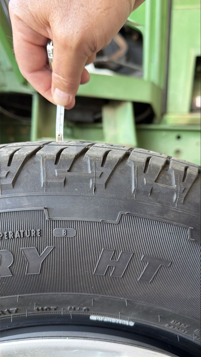 Factory Chevrolet Colorado Rims and tires