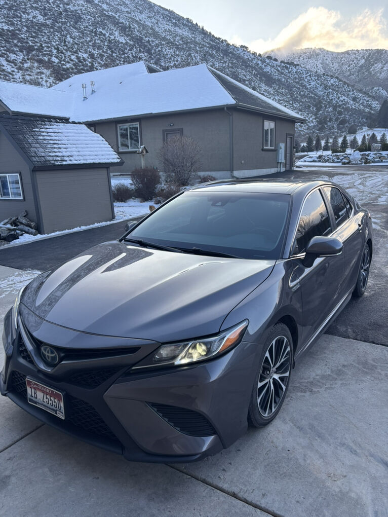 2020 TOYOTA CAMRY SE