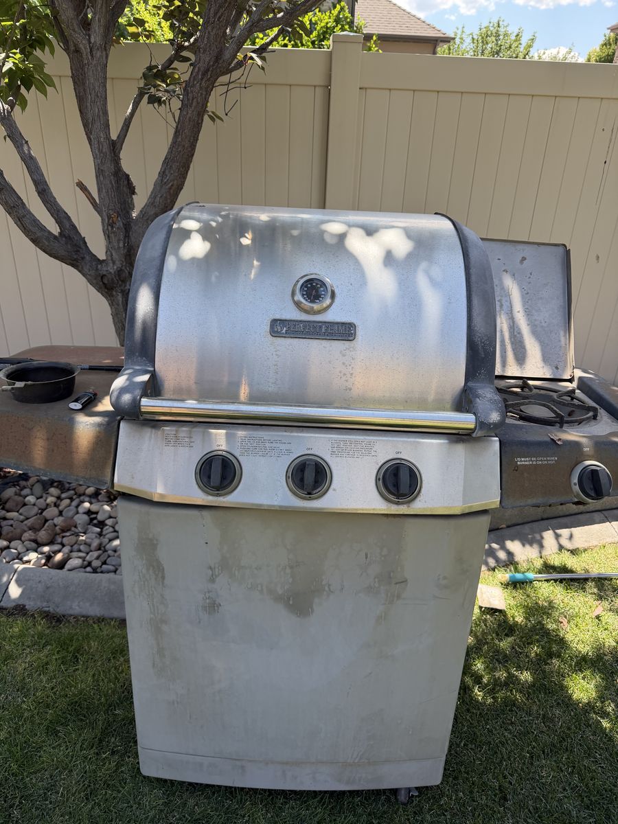 FREE gas bbq grill with burner