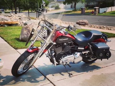 2012 Harley Davidson Dyna Super Glide Custom, Low Miles!