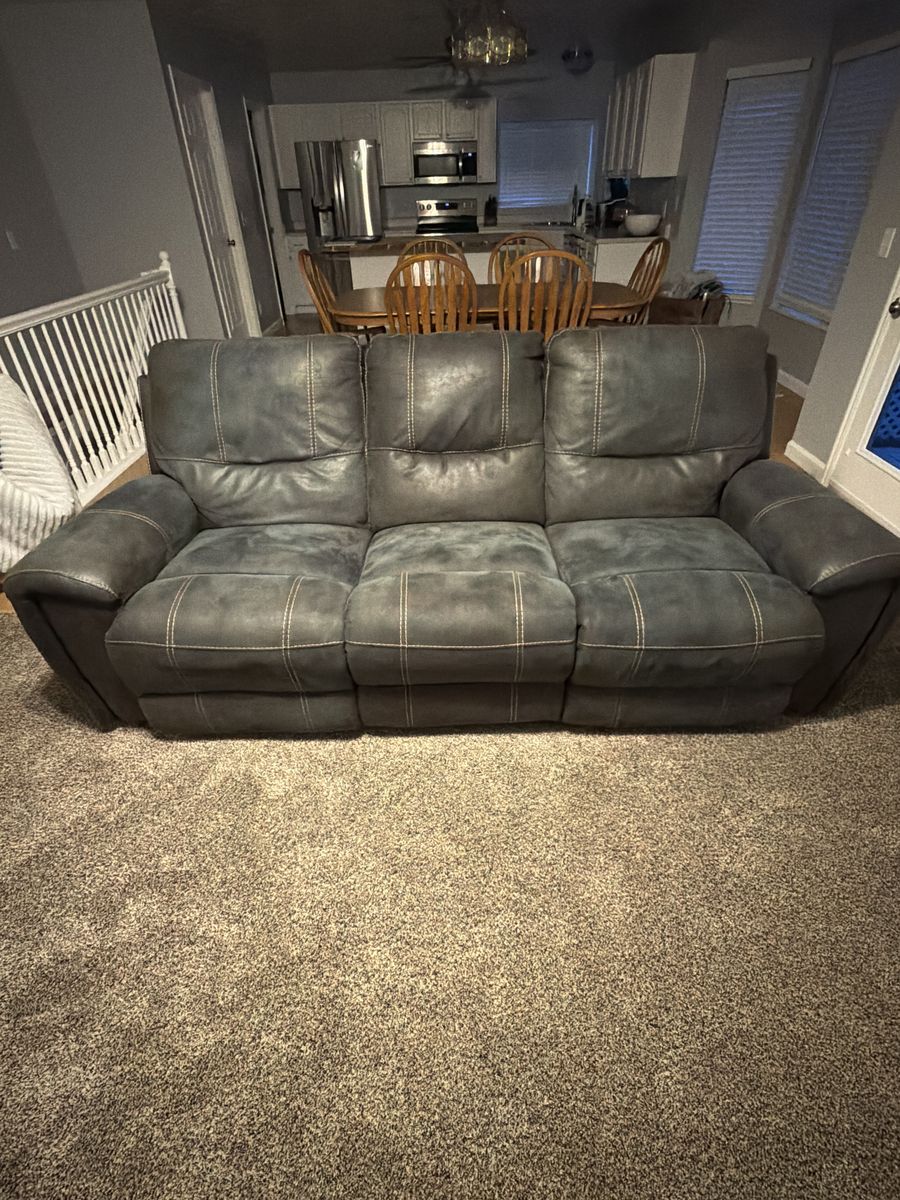 Recliner couch