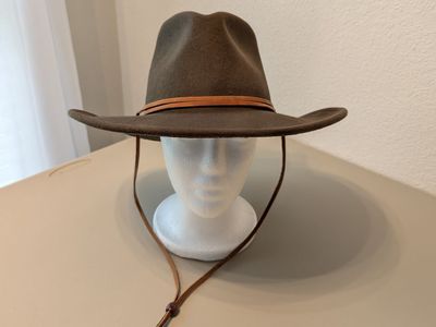 cripple creek 100% wool hat (size 7)