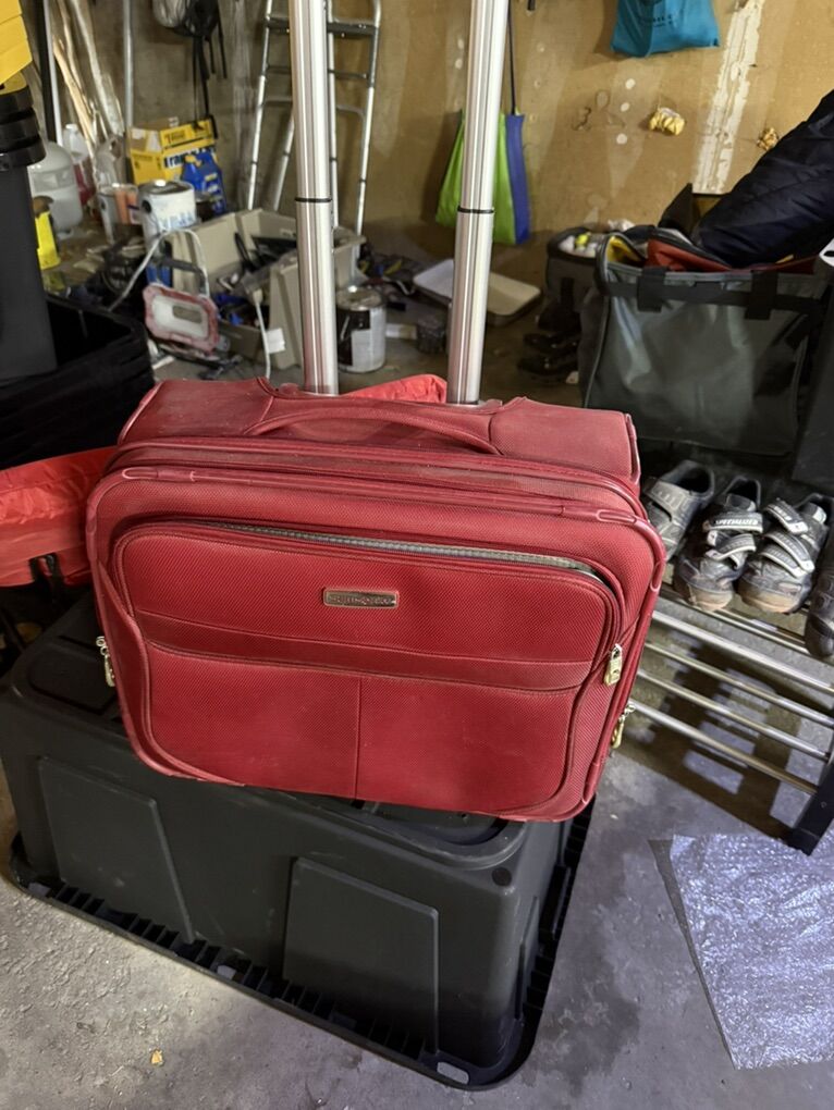 Samsonite Roller Carry On