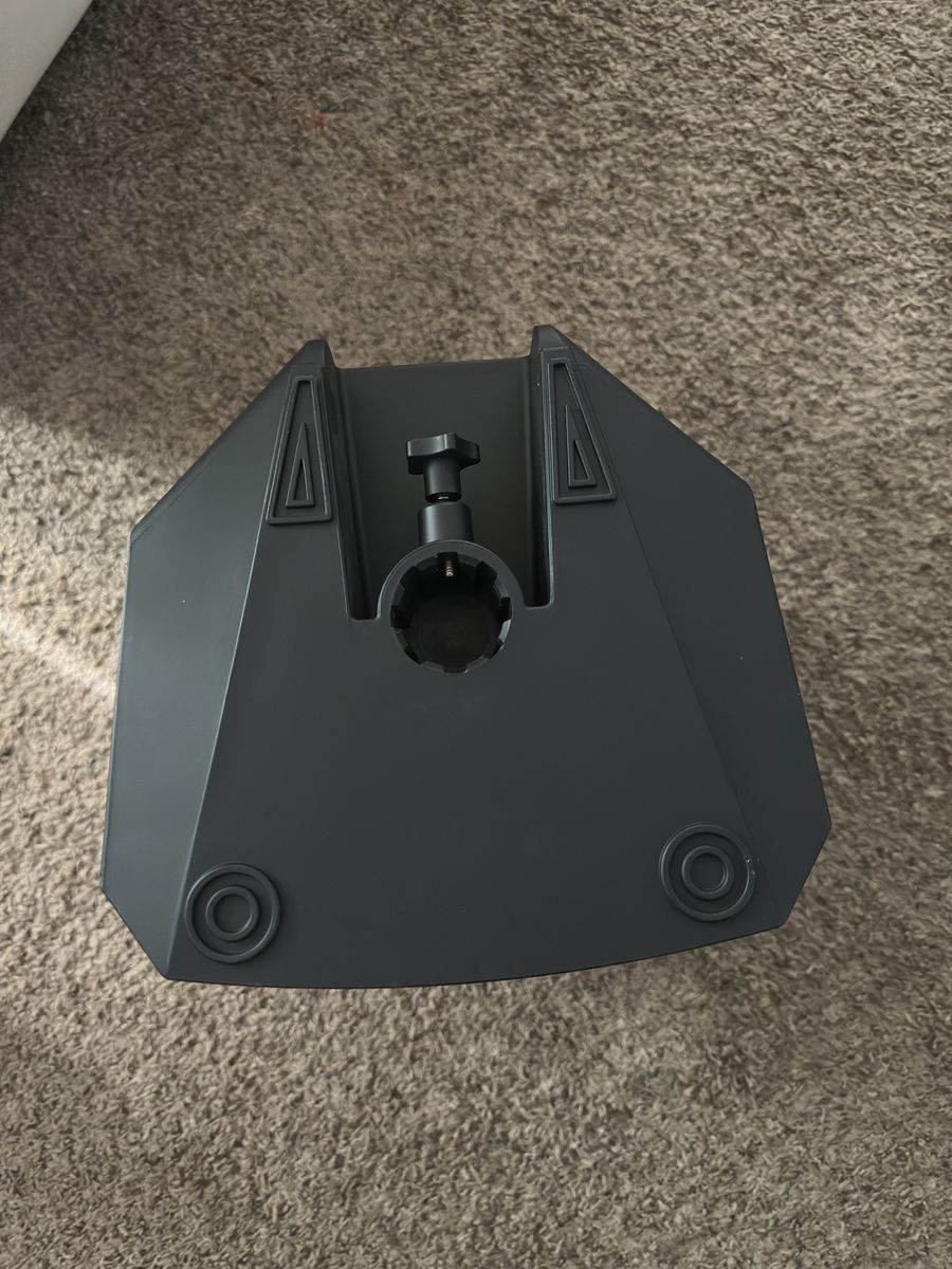 Main image 5