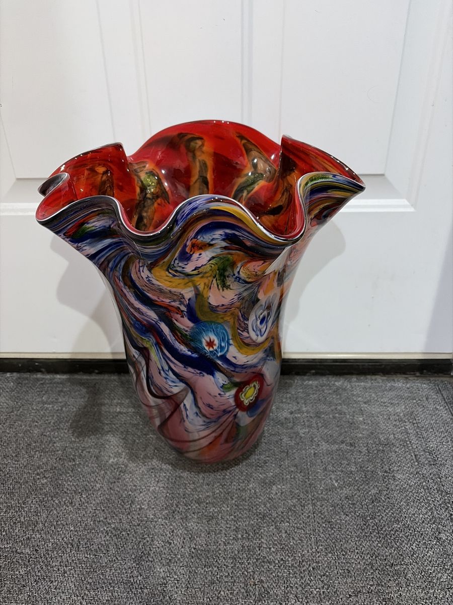 LARGE Georgous Murano Vase