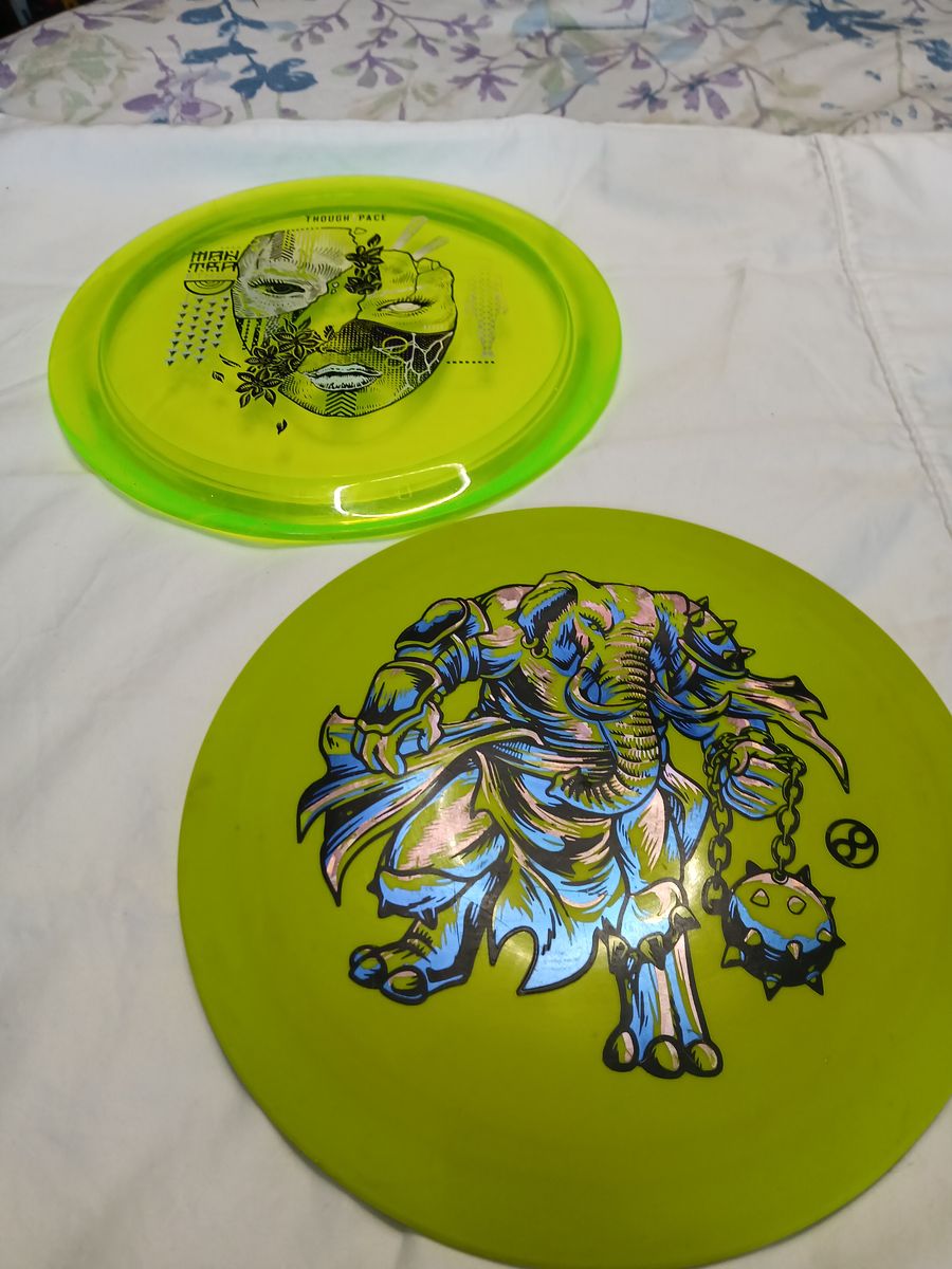 Disc golf discs