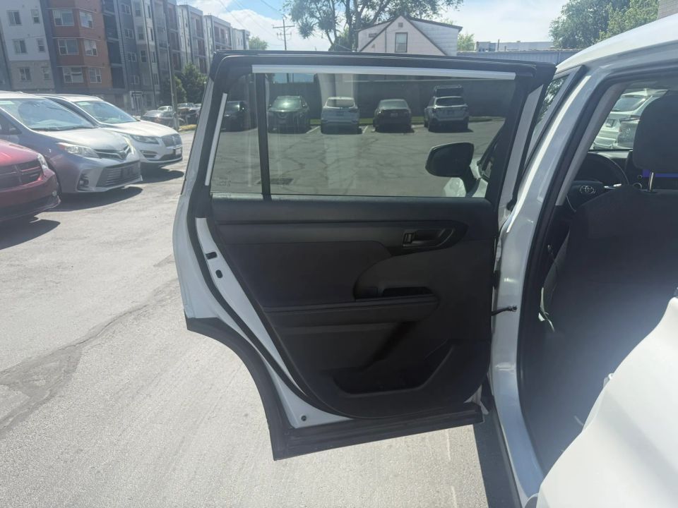 Main image 22