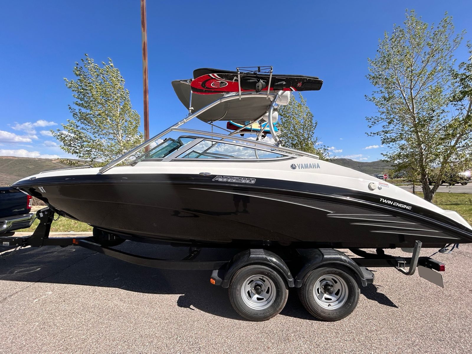 2013 Yamaha AR 210 - 21.5 ft JetBoat