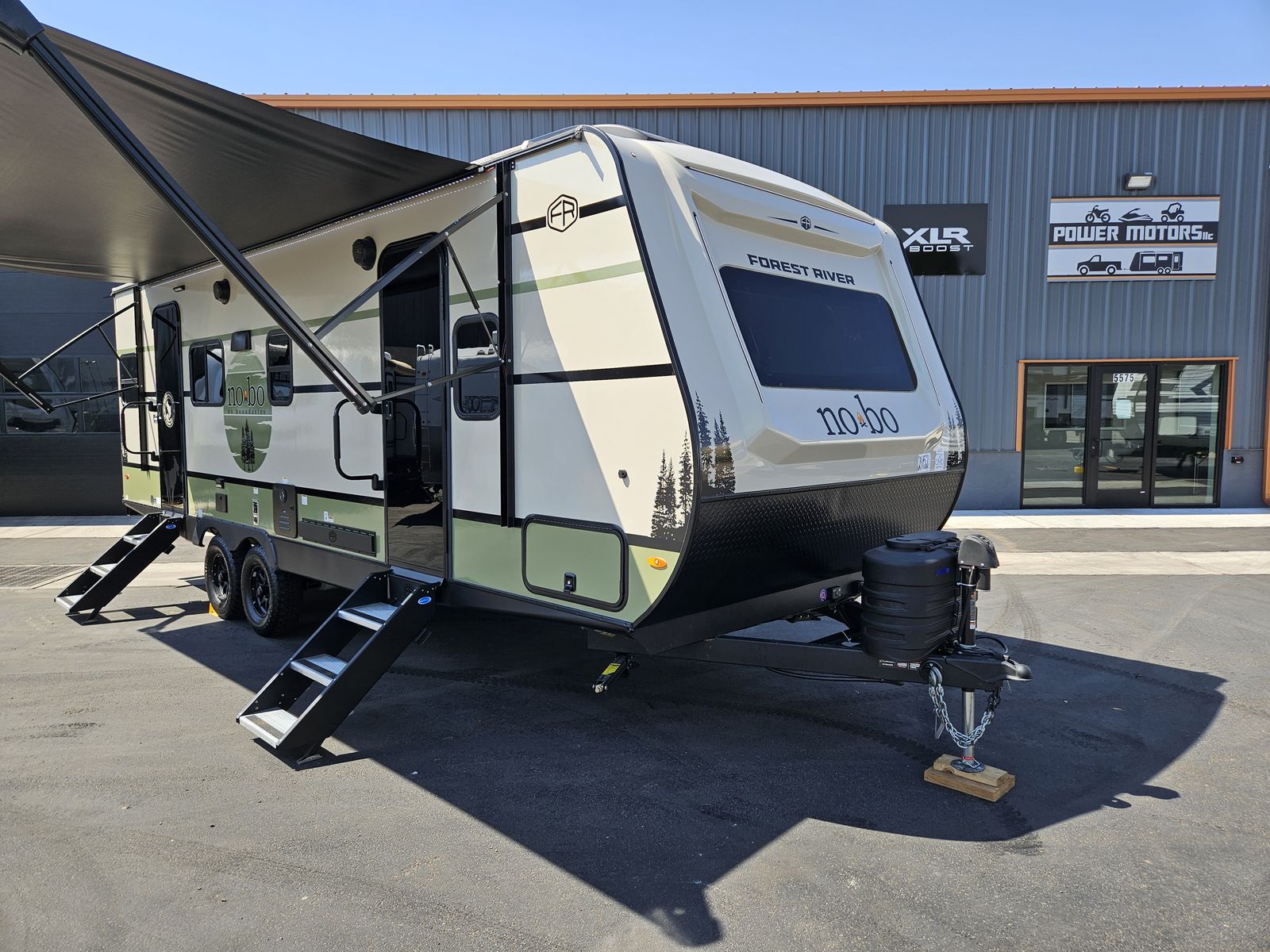 New 2026 Forest River No Boundaries 20.7 Travel Trailer Solar! Outside Kitchen!