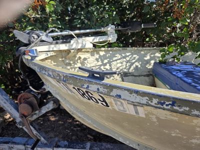 Aluminum Fishing Boat with Gamefisher 15 HP Outboard Motor & Trailer