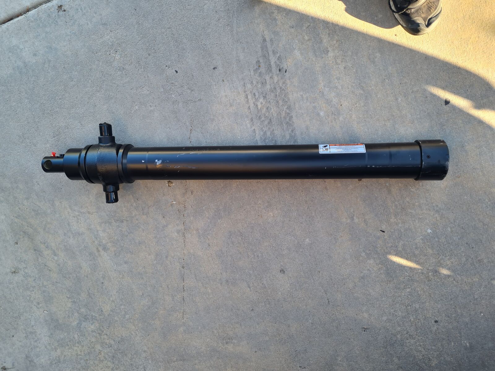 Maxim telescoping hydraulic cylinder 7 ton 108" Dump Trailer