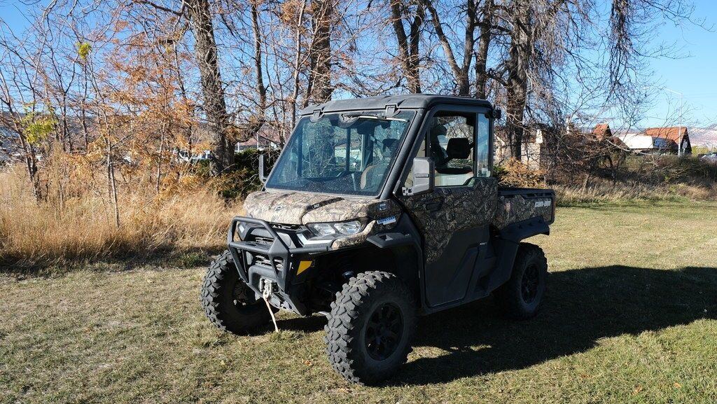 2023 Can-Am Defender Limited HD10