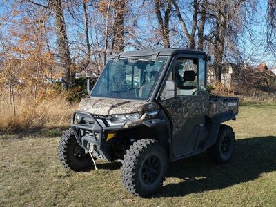 2023 Can-Am Defender Limited HD10